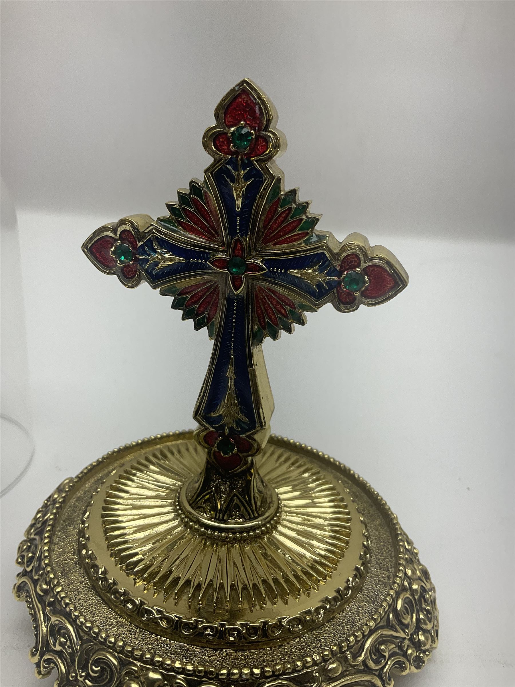 Four limited edition Franklin Mint House of Fratelli Coppini crosses, to include Majestic Cross, Sacred Cross, Star of Hope Jewelled Cross and The Gates to Paradise Cross, all under glass domes, H13cm