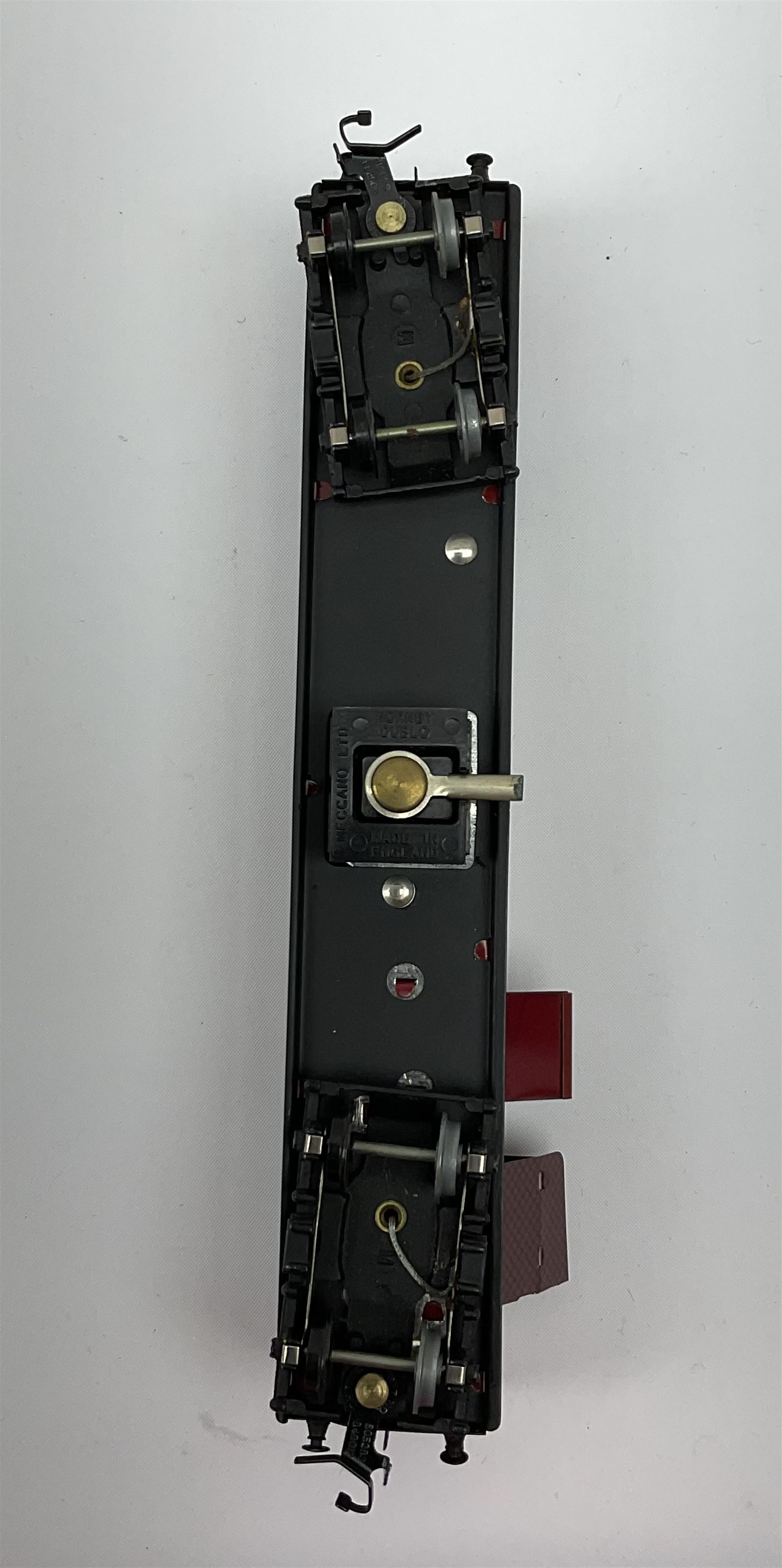 Hornby Dublo - 5080 Signal Cabin with pack of Station Names; two D1 Footbridges, one with instructions; and two 2460 Plastic Level Crossings suitable for two-rail system; 2400 T.P.O. Mail Van Set for two-rail system all boxed; together with three plastic brick effect tunnel mouths for double track layout (9)