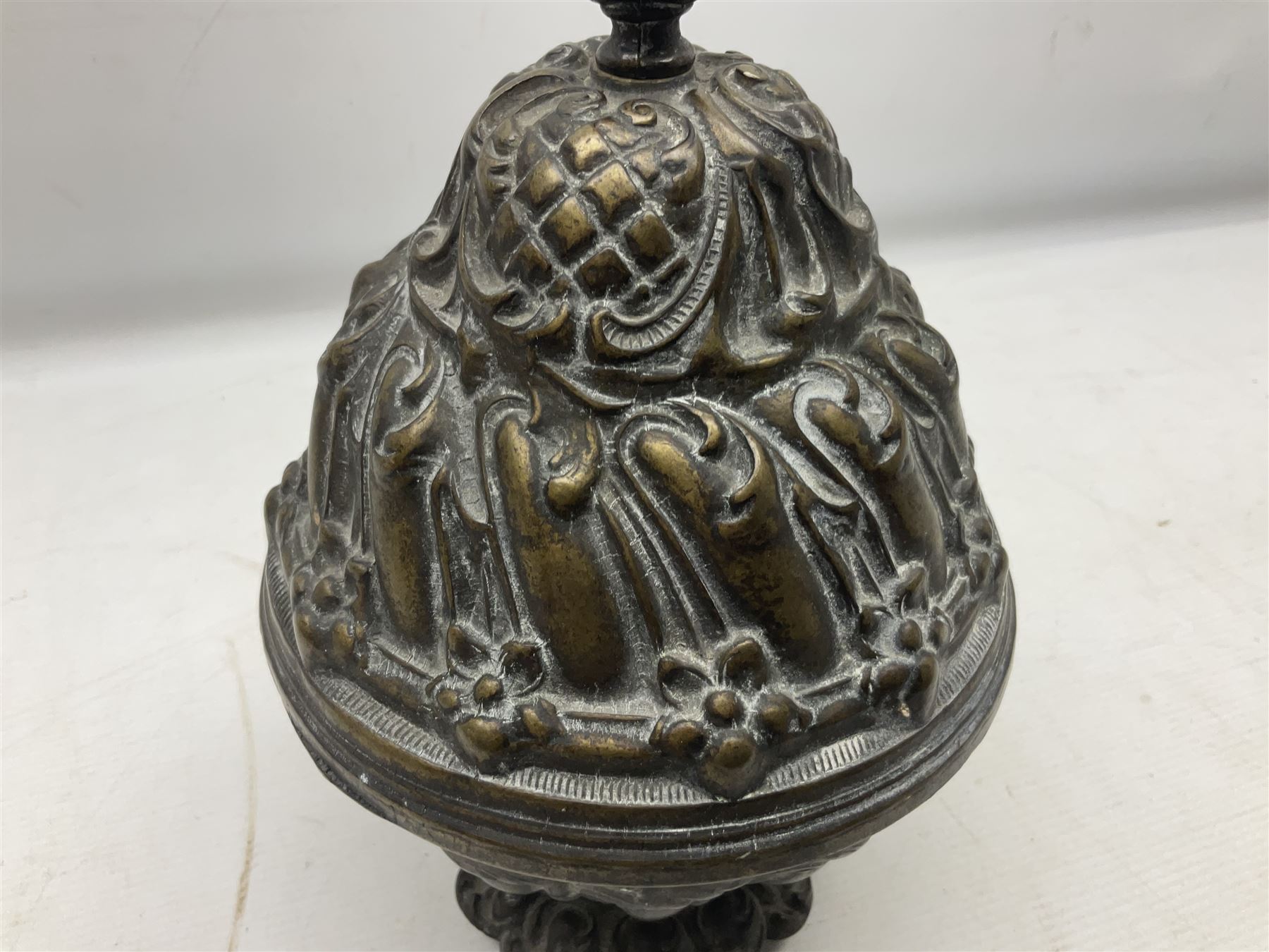 Heavy Victorian counter weight for oil lamp chandelier pulley, cast with foliate decoration, L26cm, approx 12kg