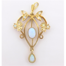  Silver-gilt opal pendant length 4cm   