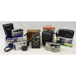  Kodak Six-20 Brownie box camera , Sony DSC-S70 digital camera, Olympus Trip XB400, Panorama Wide Pic film camera and Pentax Espio 738G (5)  
