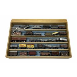'N' gauge - thirty-four goods wagons by Graham Farish, Peco etc including open wagons, brake vans, long bogied wagon etc; all unboxed (34)