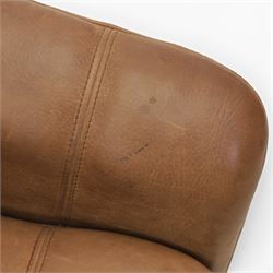 De Sede - mid-20th Century DS-50 two seat sofa, upholstered in tan leather 