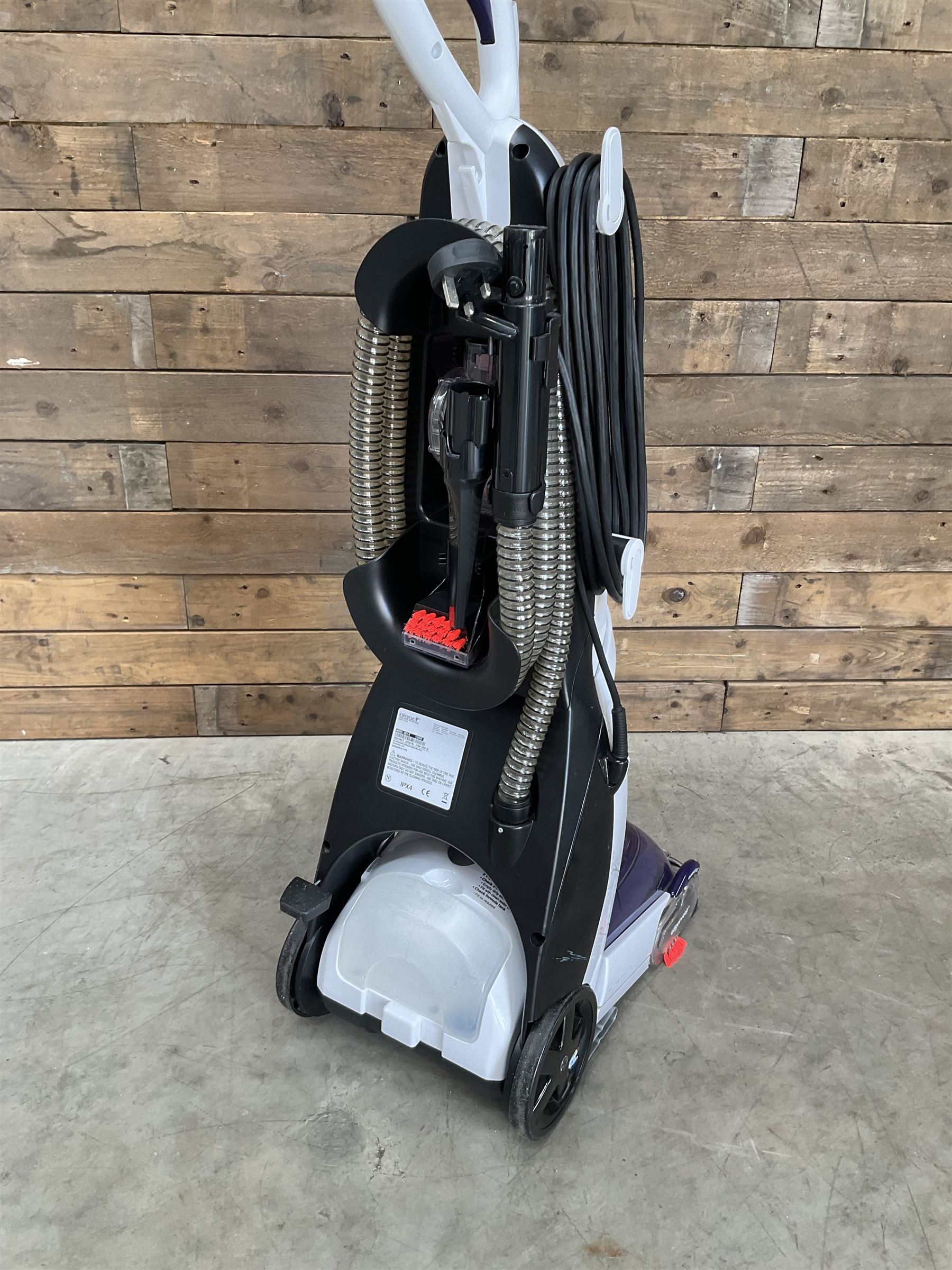 Bissell 18Z7-E CleanView Deep Clean carpet cleaner,