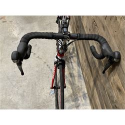 Kuota Kiral carbon fibre road bike, 22 speed