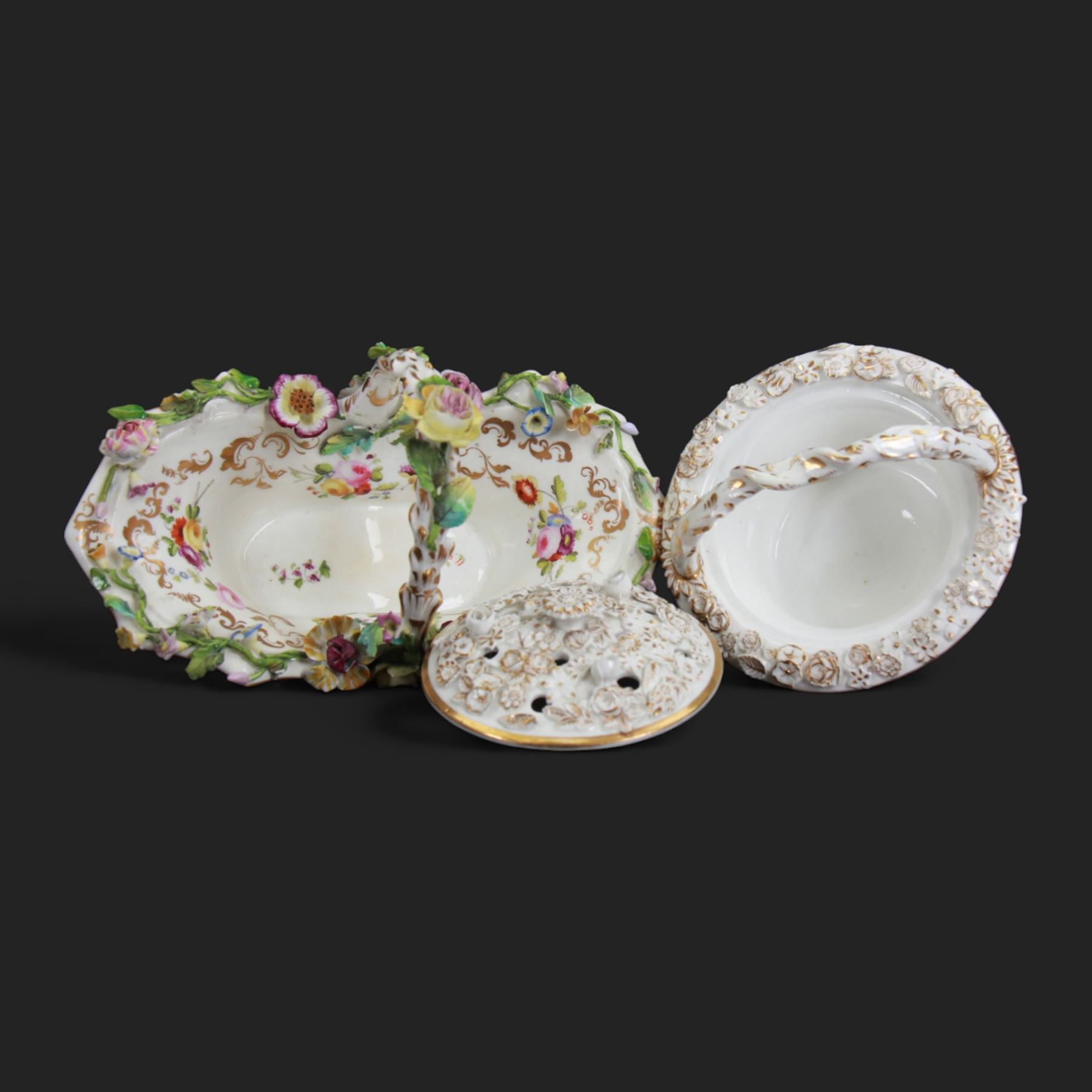 19th century Coalport basket | Ceramics | 110237