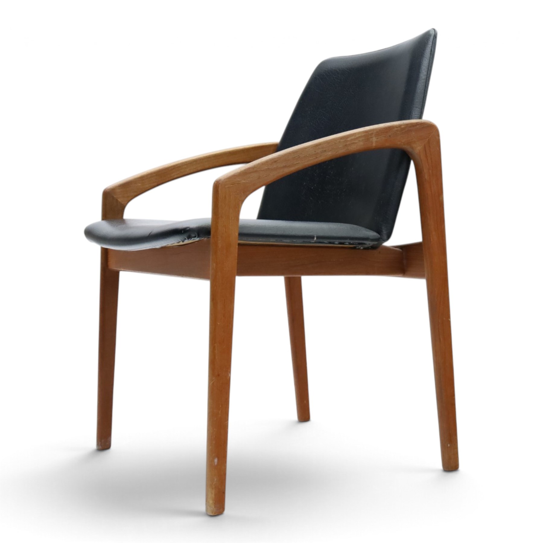 Henning Kjaernulf (1911–1975) for Korup Stolefabrik - Danish mid-century teak framed model 23 chair with black leatherette upholstery