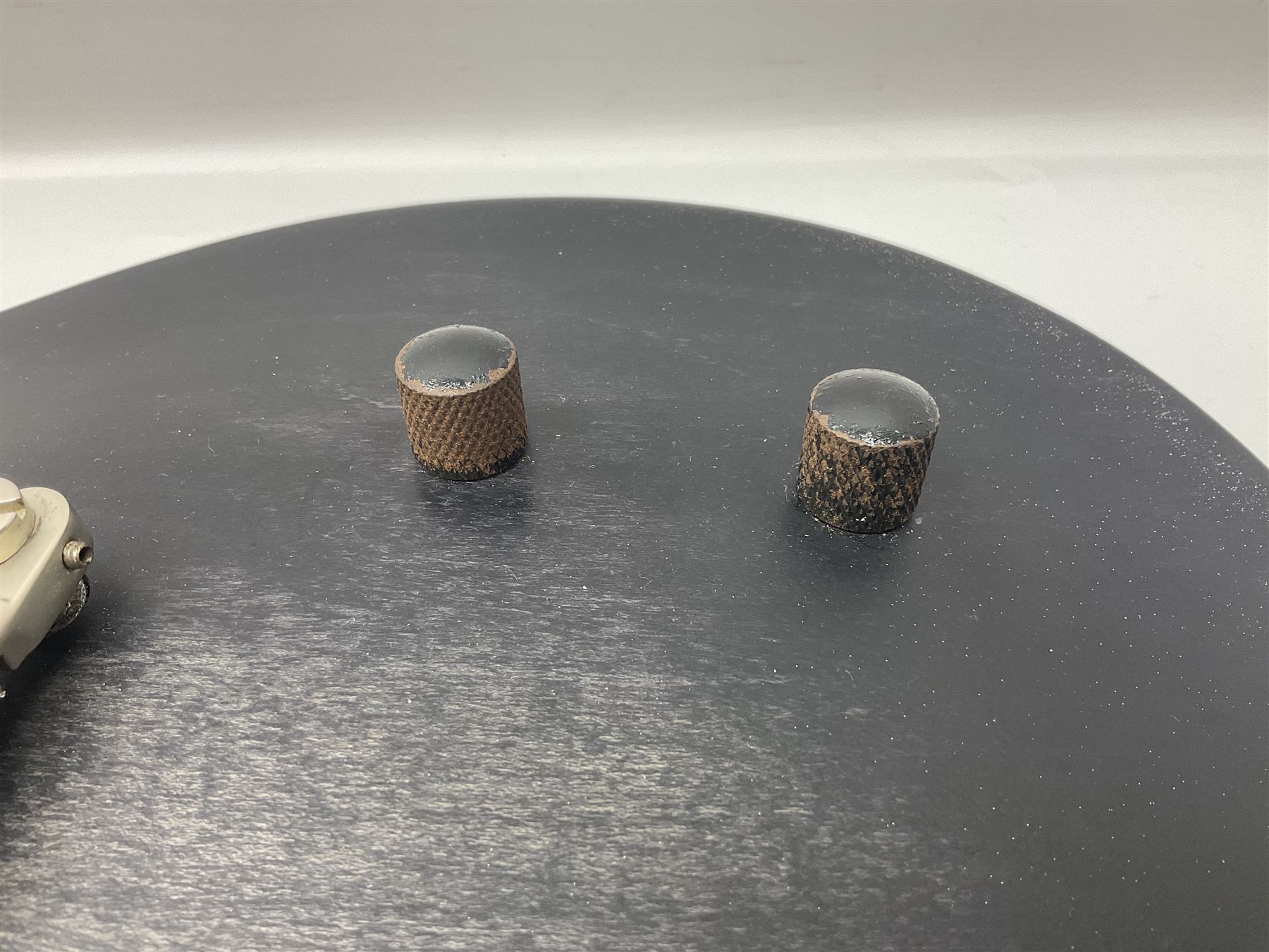 2015 American Les Paul CM (carved mahogany) electric guitar with ebonised finish, retro fitted with Seymour Duncan SH4 pick-up, serial no.150076417, L98cm overall; in Gibson soft carrying case.