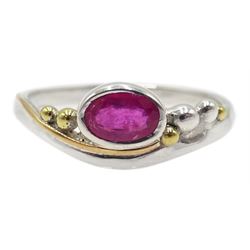 Silver and 14ct gold wire oval ruby ring, stamped 925 