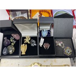 Silver stone set jewellery, including necklaces and bracelets and a collection of beaded and carved hardstone jewellery, etc