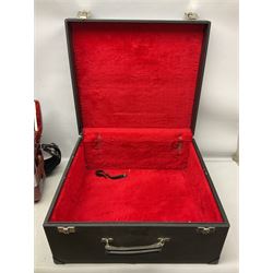 Clinkscale Crucianelli piano accordion in red pearline case with one-hundred and twenty buttons and forty-one keys L52cm; in carrying case