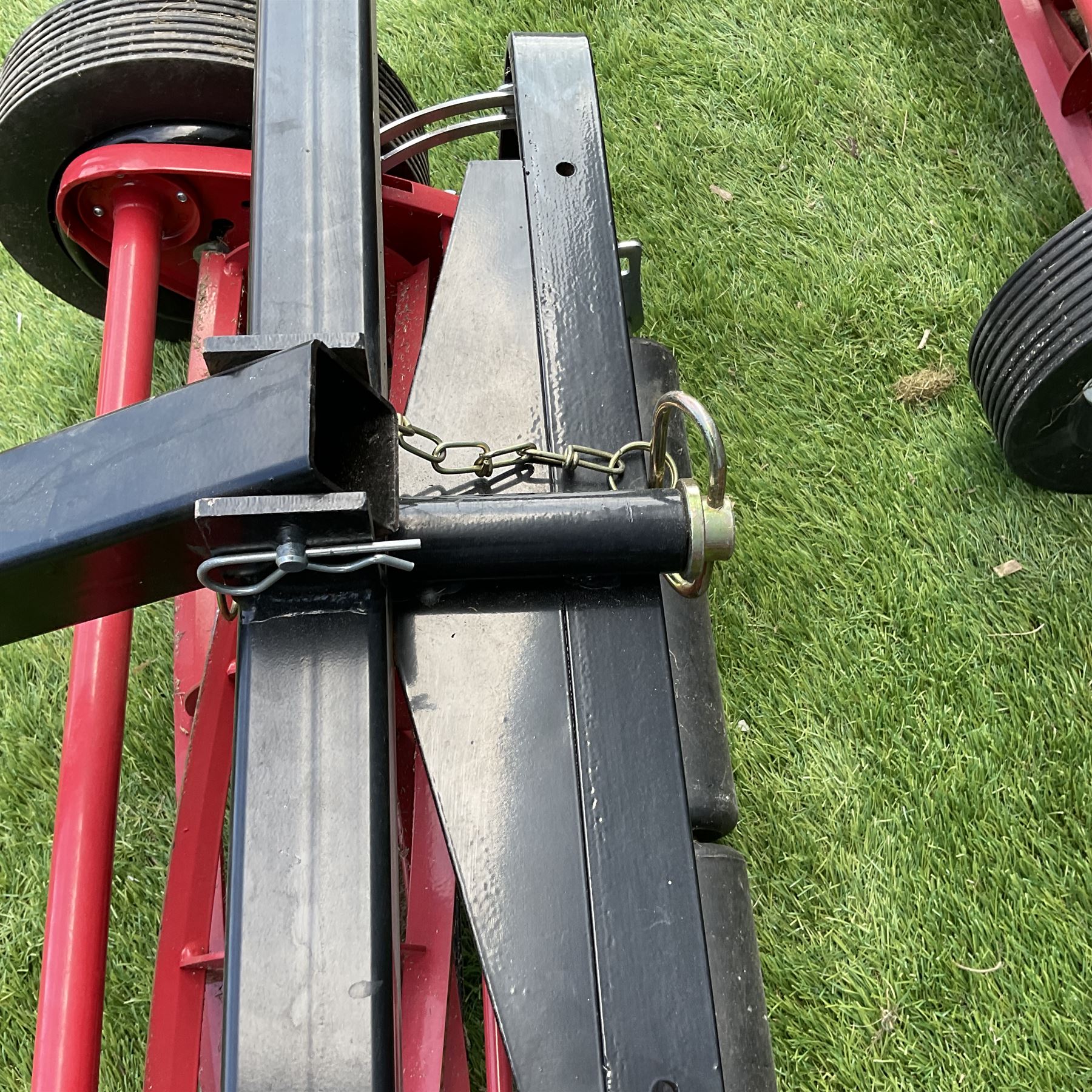 Three sectional trailed 58” mini gang mower, for ATV or ride on mower - very little use, new £1500. - THIS LOT IS TO BE COLLECTED BY APPOINTMENT FROM DUGGLEBY STORAGE, GREAT HILL, EASTFIELD, SCARBOROUGH, YO11 3TX