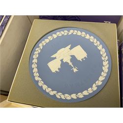 Wedgwood Jasperware Christmas collectors plates to include London Landmarks, all with original boxes, and Franklin Mint miniature plates, Plates of the World's Great Porcelain Houses, including Royal Doulton, Limoges, Hutschenreuther, Lladro etc, in two boxes 