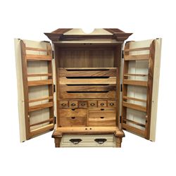 Hardwood and cream painted kitchen larde