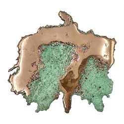 Large free form copper splash, with green patina and polished copper accents, H17cm, L17cm
