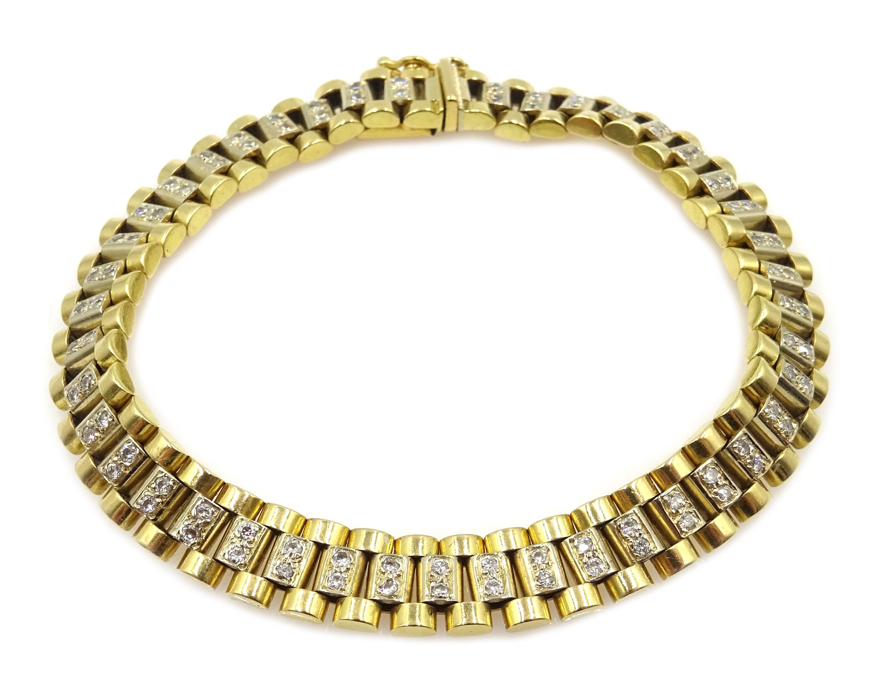 18ct gold diamond bracelet, each link set with two diamonds, 86 in