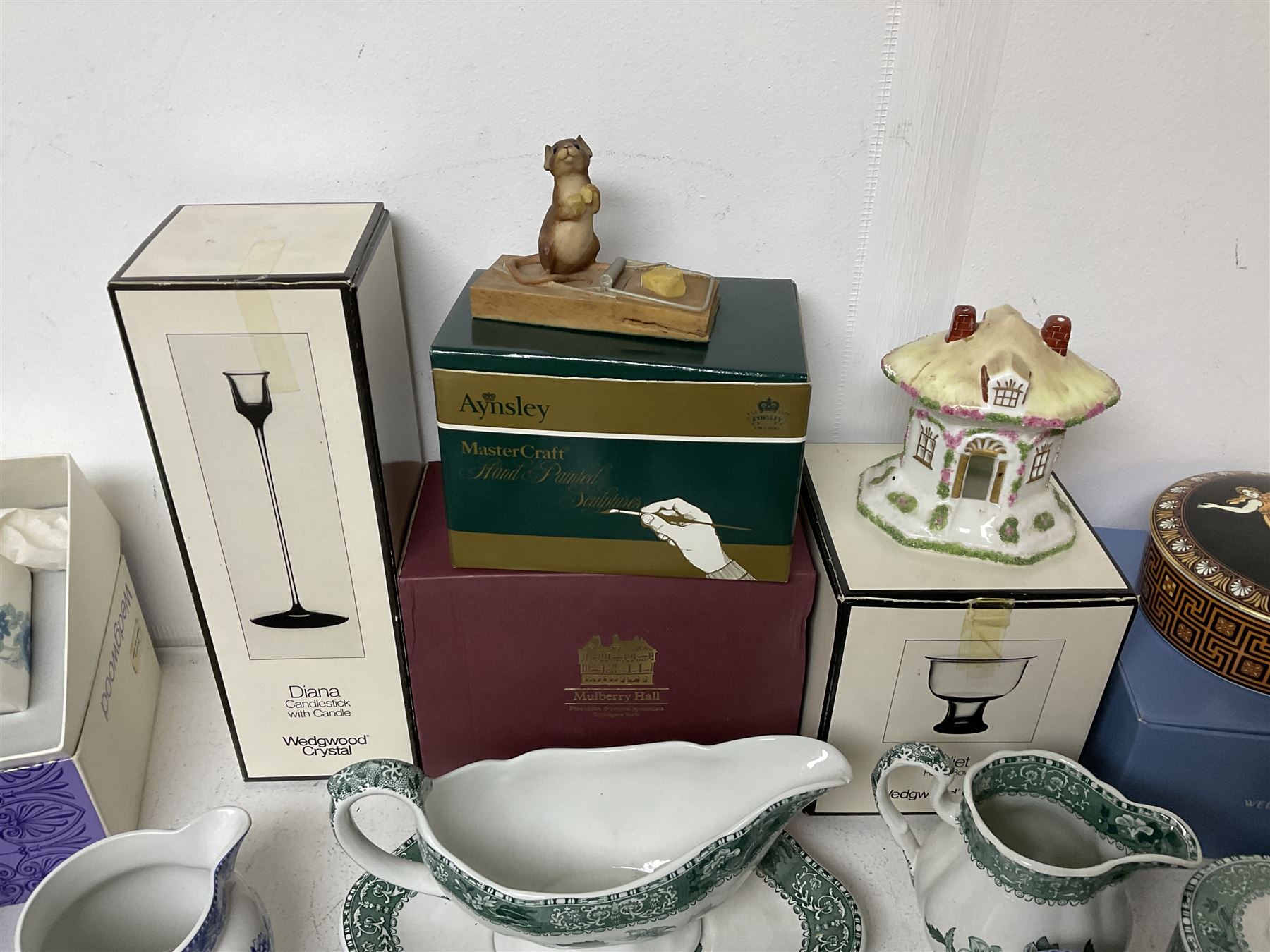 Spode Green Camilla pattern ceramics, together with a Wedgwood Etruscan Dance trinket box, Aynsley Mouse Trap figure, Coalport thatched cottage and a collection of other Wedgwood ceramics, some with boxes