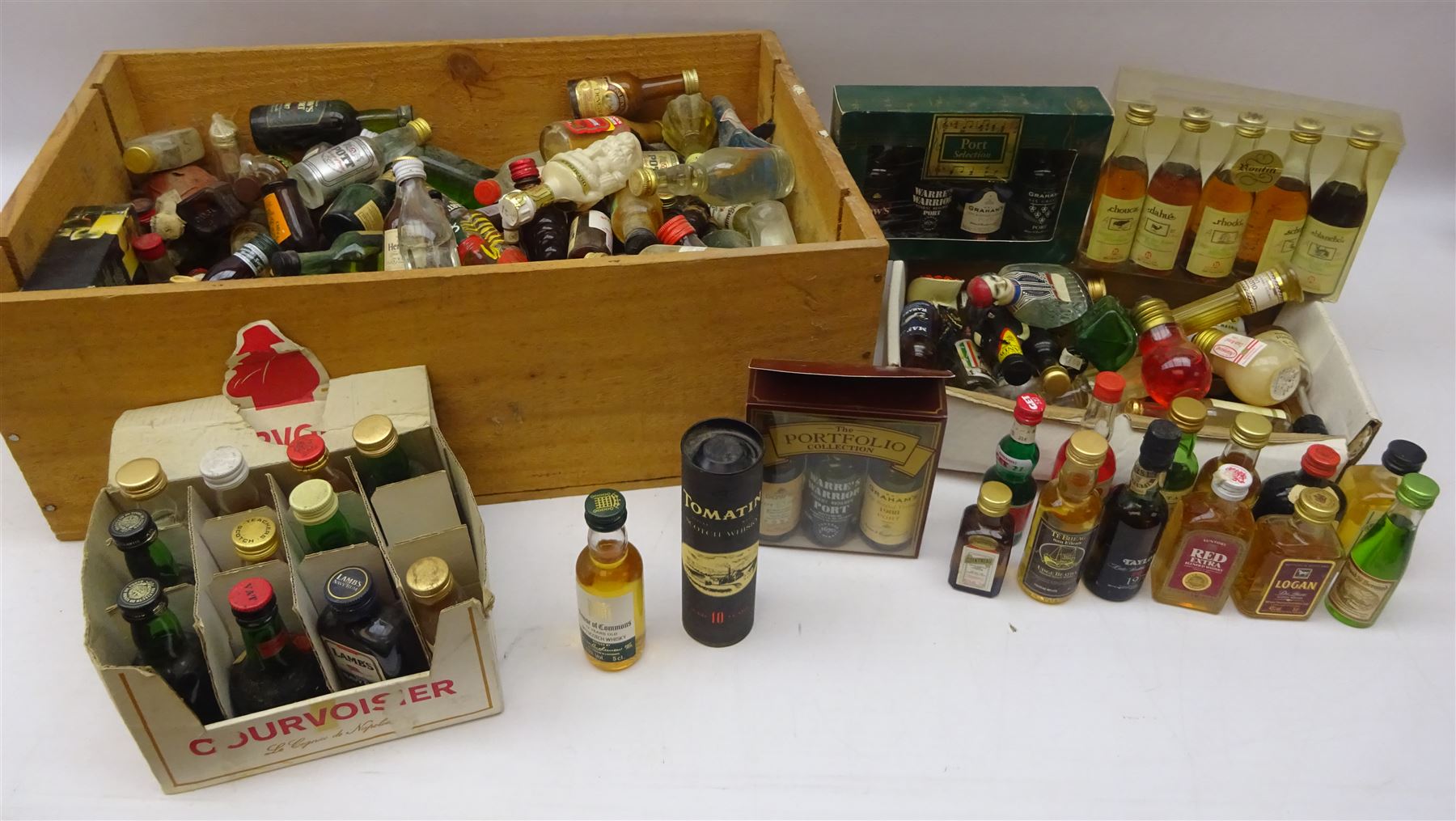 Large collection of alcohol miniatures, to include Tomatin 10 year old Scotch whisky, House of Commons 12 year old Scotch whisky, Talisker 10 year old Scotch whisky, Fullsarti Grappa, brandys. ports etc, of various contents and proof 