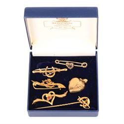 9ct gold jewellery, comprising four brooches, heart locket and a horseshoe stick pin