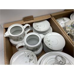 Large quantity of Porcelana Real Brasil White Blossom pattern tea and dinner wares, to include dinner plates, tea cups and saucers, salt and pepper pots, tureens, pie dishes coffee pots, place mats, spoons and glasses, etc, in five boxes 