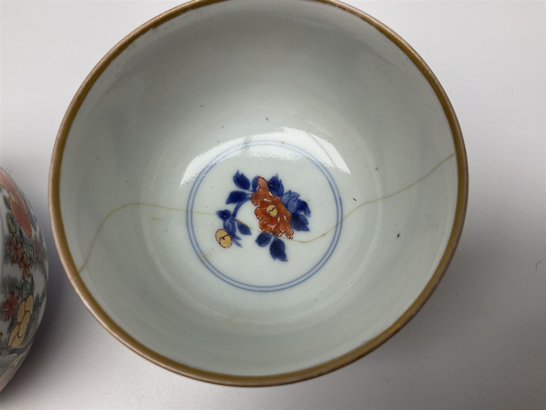 19th century and later Chinese ceramics, to include footed bowl, with hand painted floral and foliate decoration, with pierced lattice work border, upon three bracket feet, together with Chinese export porcelain rice bowl and cover, decorated in enamel with cockerels, against floral and foliate ground, three floral tea bowls and similar plate, largest D17.8cm