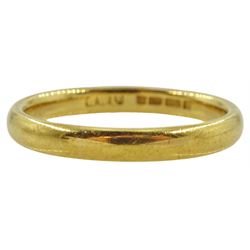 Early 20th century 22ct gold wedding band, London 1922