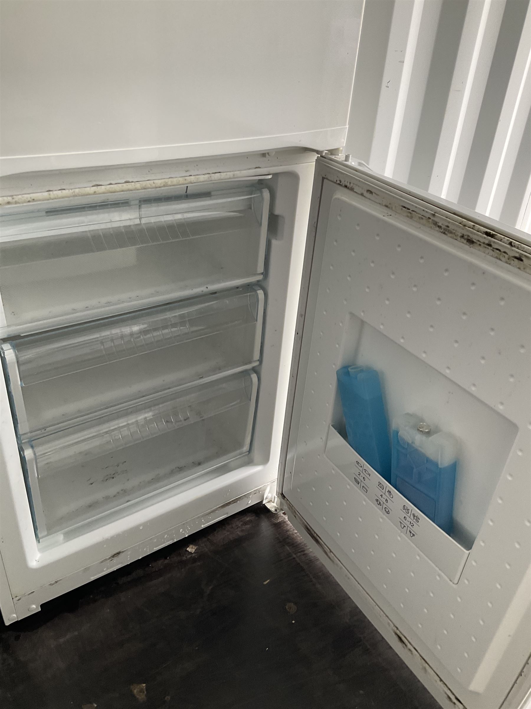 Bosch electronic frost free fridge freezer - THIS LOT IS TO BE COLLECTED BY APPOINTMENT FROM DUGGLEBY STORAGE, GREAT HILL, EASTFIELD, SCARBOROUGH, YO11 3TX