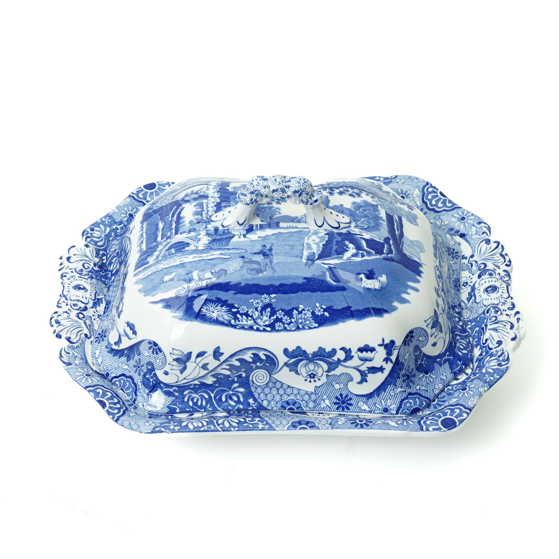 Spode Italian pattern tea and dinner wares, including tureen with black back stamp, all others with blue backstamp, including plates with pierced borders, large bowl, jug, covered sucrier, and others