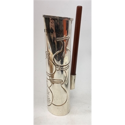 A silver plated Ravissant water jug, of cylindrical form with wooden open handle, detailed with a group of vases, marked beneath Ravissant, H25.5cm.  