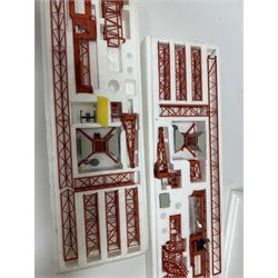 Two Conrad 1:87 scale Wolffkran Tower Crane models, both boxed