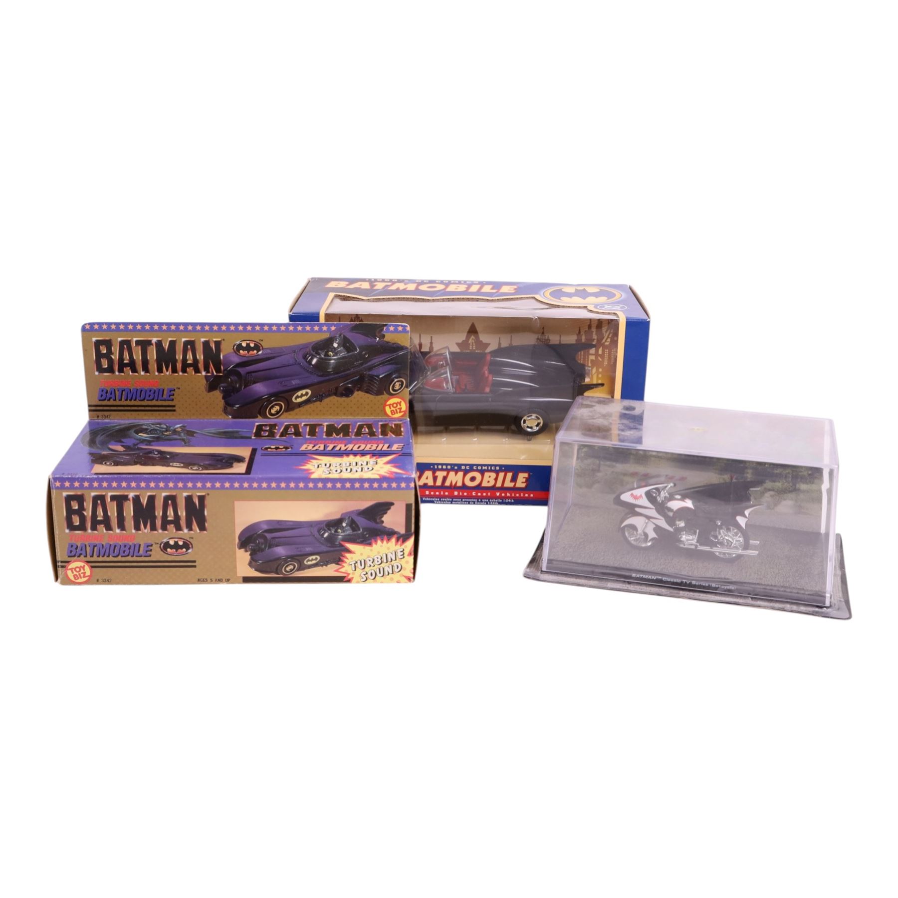 Batman figures and models, comprising Eaglemoss Batman 75th Anniversary Masterpiece Collection, Toy Biz Turbine Sound Batmobile, Corgi 1:24 scale Batmobile, Eaglemoss Batcycle, DC Direct Michael Keaton as Batman bust and an Eaglemoss Batman Automobilia Collection Special Edition Arkham Knight Video Game Batmobile, all boxed