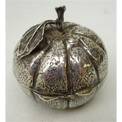  Silver lidded box in the form of a Pumpkin, markers marks J S & M J with London import marks 1978  