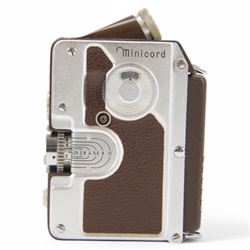 Goerz Minicord Sub-Miniature 16mm camera, serial no. 16878, with a Helgor 1:2 f=2.5cm lens serial no. 16563, in leather carry pouch