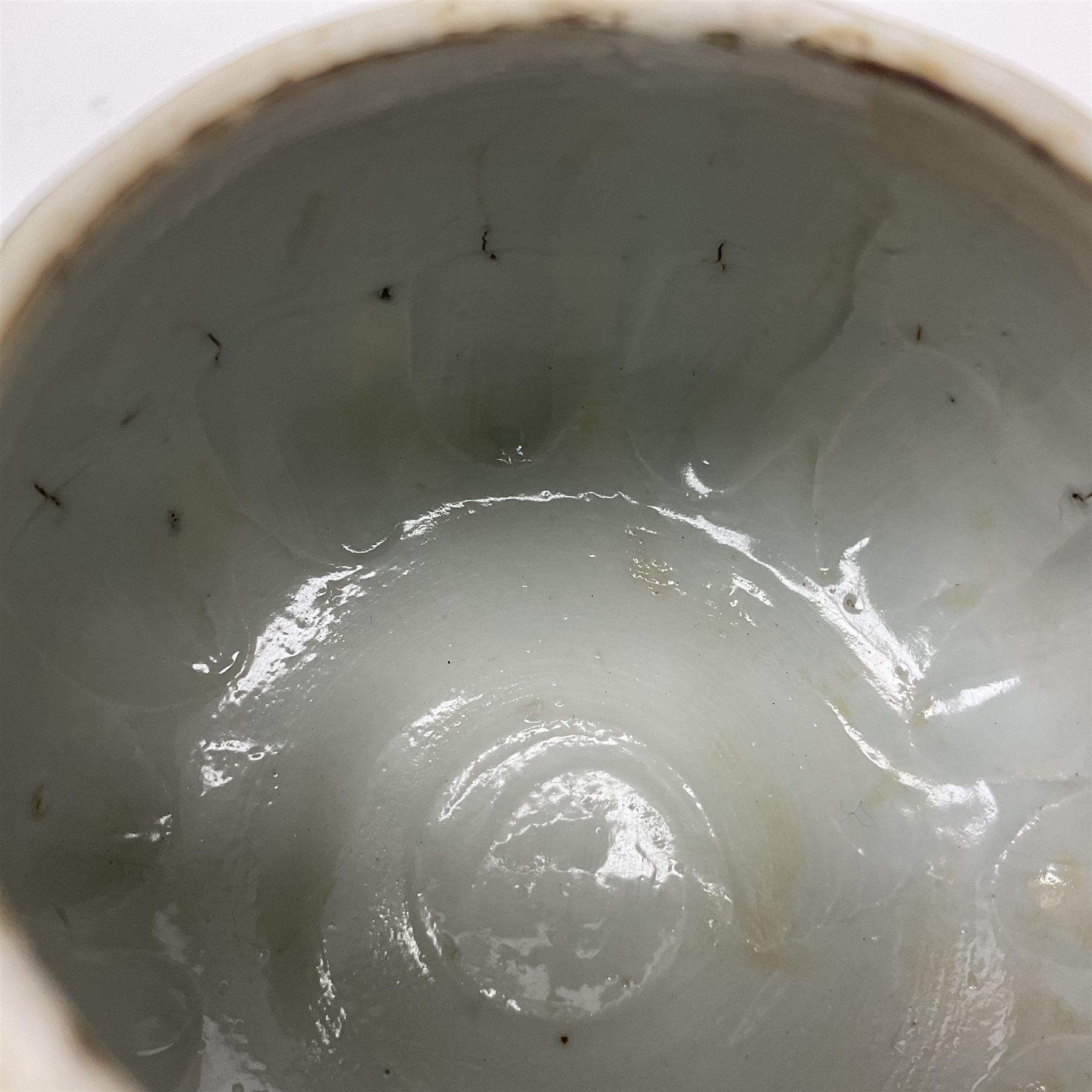 18th century Chinese blue and white teapot, painted with floral sprays, with lobed body and cover, H11cm