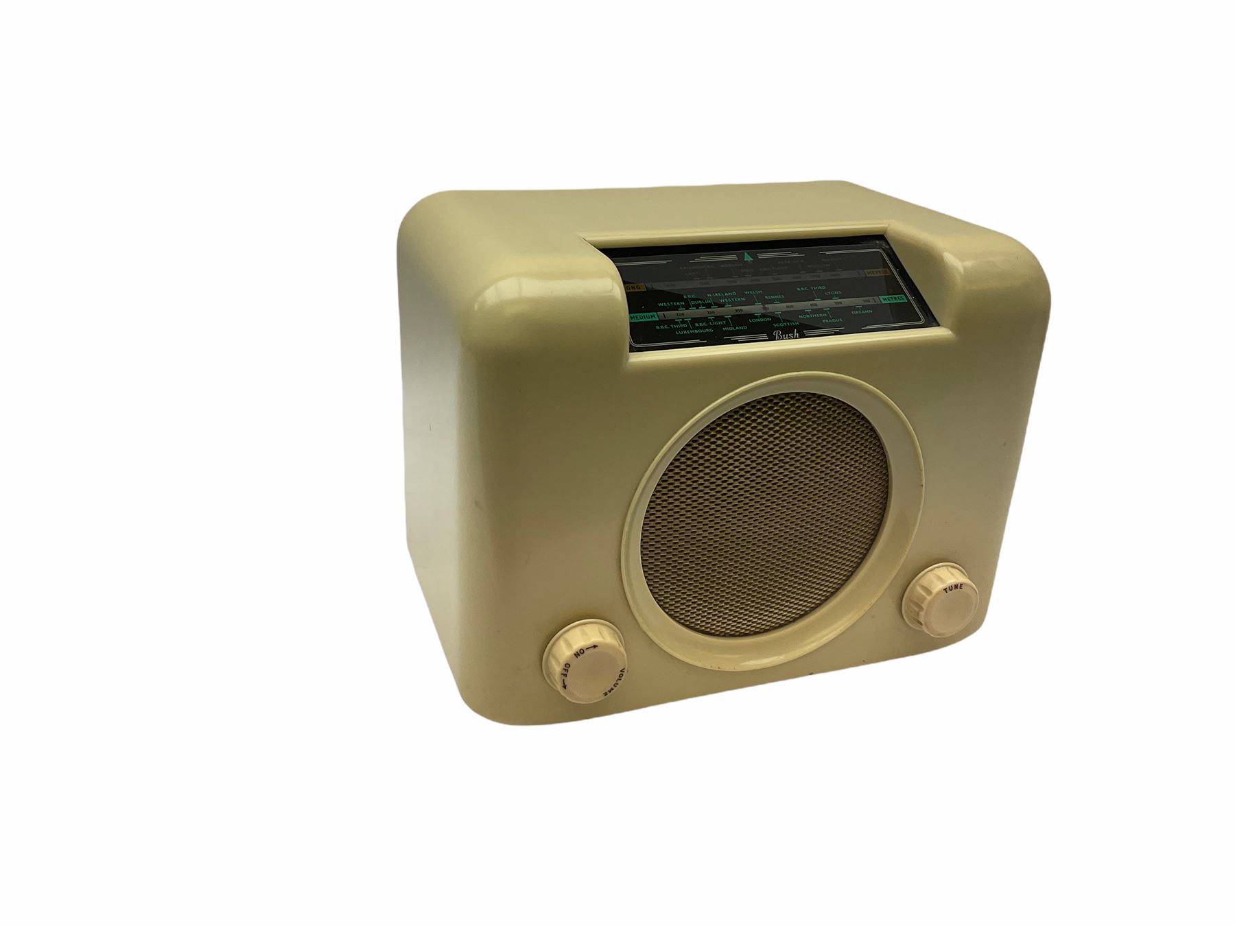 Bush Bakelite radio in cream H23cm, L39cm.  