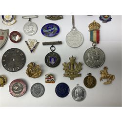 Collectables largely comprising various medallions, medals, and badges, mostly relating to Hull and surrounding areas