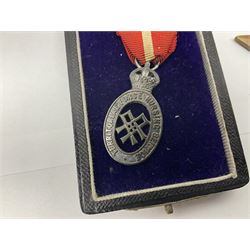 Gaunt & Son Territorial Force Nursing Service cape medal; cased; WW1 British War Medal and 1914-15 Star (names erased); two MID oak leaves; Polish and American medals; eight replica medals including VC, MM, Air Crew Europe Star etc and replica group of five WW2 miniatures etc