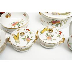 Extensive collection of Royal Worcester Evesham pattern dinnerware, comprising over one-hundred pieces, to include tureens, serving dishes, cake stands etc 