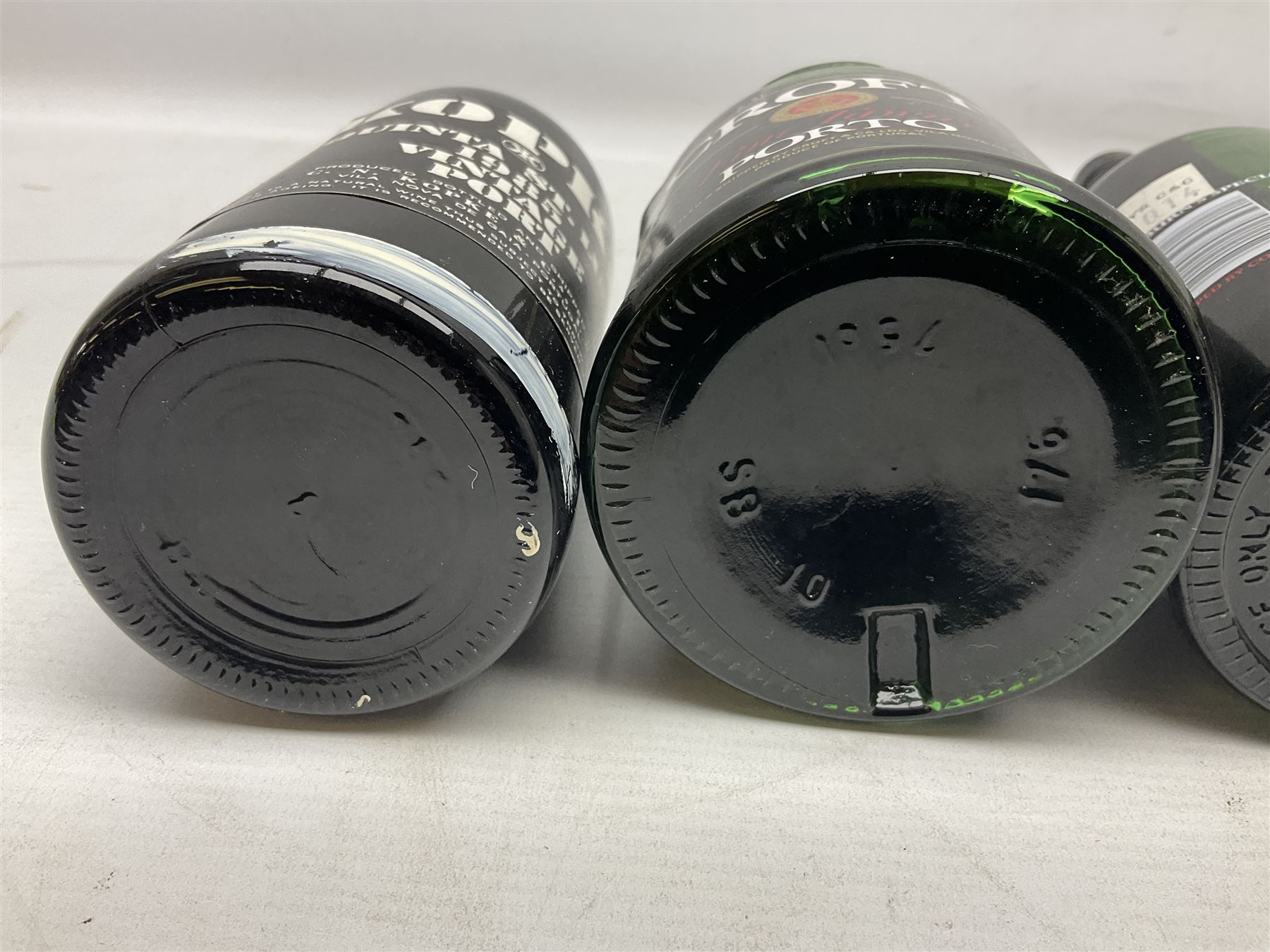 Kopke Quinta St Luiz 1985 Vintage Port, 75cl 20% vol, one bottle, Cockburn's Special Reserve Port, 70cl, one bottle and Croft Fine Tawny Porto, 75cl, one bottle (3)