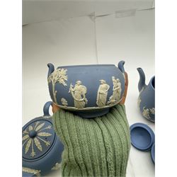Wedgwood Jasperware tea and coffee wares, comprising teapot, coffee pot, milk jug, covered sucrier, coffee can and saucer and teacup and saucer 