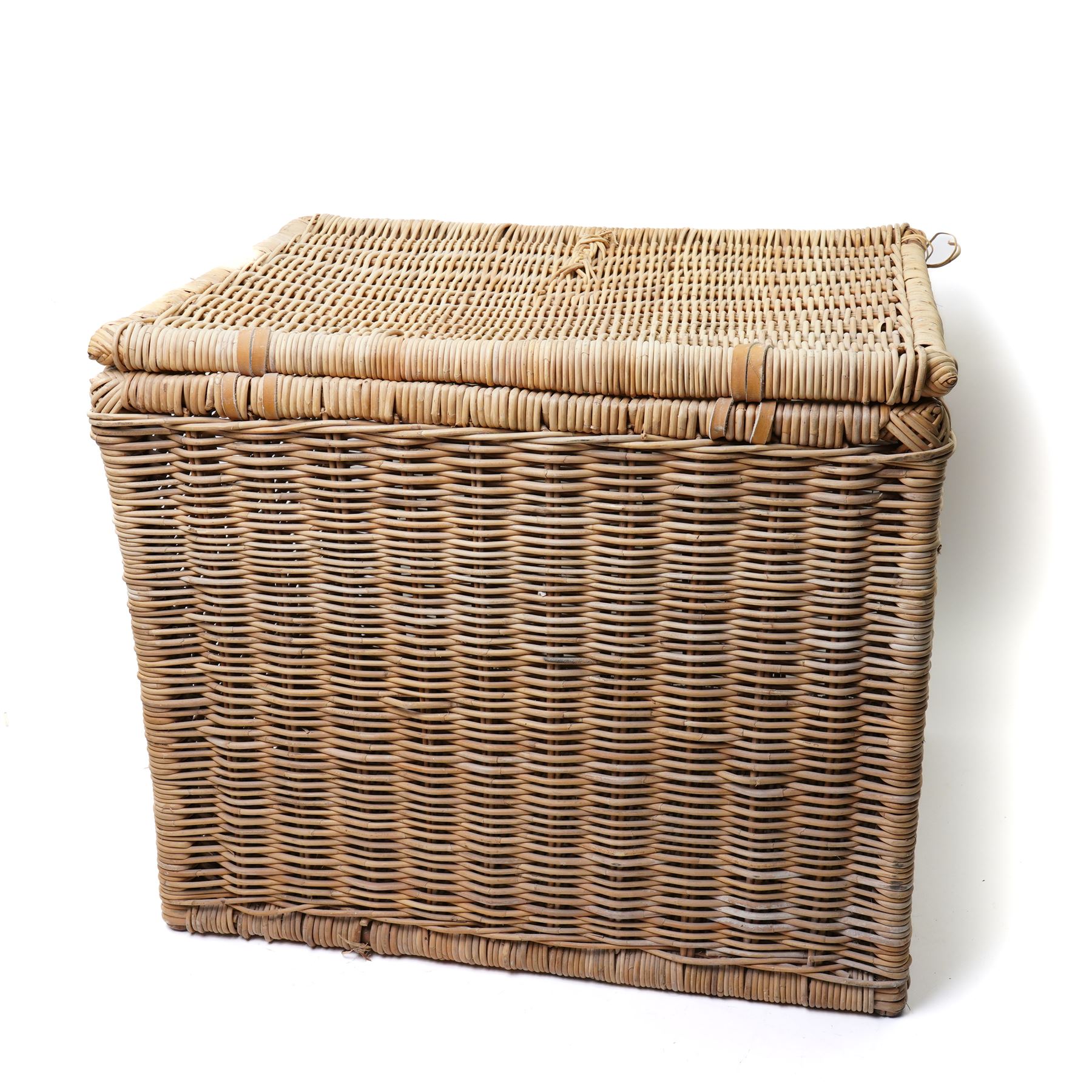 Large wicker basket 68cm x 54cm x 57cm