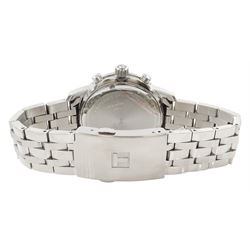 Tissot PRC 200 gentleman's stainless steel chronograph quartz wristwatch, Ref. T461, white dial with subsidiary seconds dial, on original stainless steel bracelet and a Tissot Seastar 660, chronograph quartz wristwatch, black dial with subsidiary seconds dial, on original rubber strap, with stainless steel clasp, both boxed