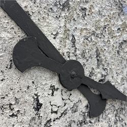 Substantial contemporary wall clock, mottled grey face with black Roman numerals and black spade hands, backed by a grey-painted metal panel