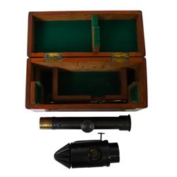 IVORY LICENCE Late 19th century Heath & Co Hezzanith sextant c.1898, brass and black lacquer with silvered dial, contained within a mahogany case, with a Hezzanith false horizon and oil lamp attachment