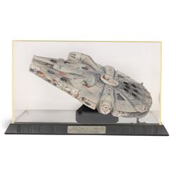 Code 3 Collectibles Star Wars Millennium Falcon  1:80 scale diecast replica, on display plinth with acrylic case, boxed, case H23cm, W40cm