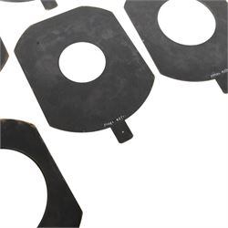 Late 19th century Voigtlander & Sohn large brass Euryscop lens no. 8 serial no. 31590, mounted to long black wooden box, with leather lens cover and seven brass Waterhouse stops, lens case D19cm