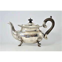  Three piece silver tea set, by John Round & Son Ltd London 1904 approx 30oz  