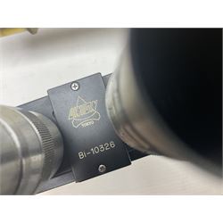 Large collection of microscope lenses, for various microscopes 