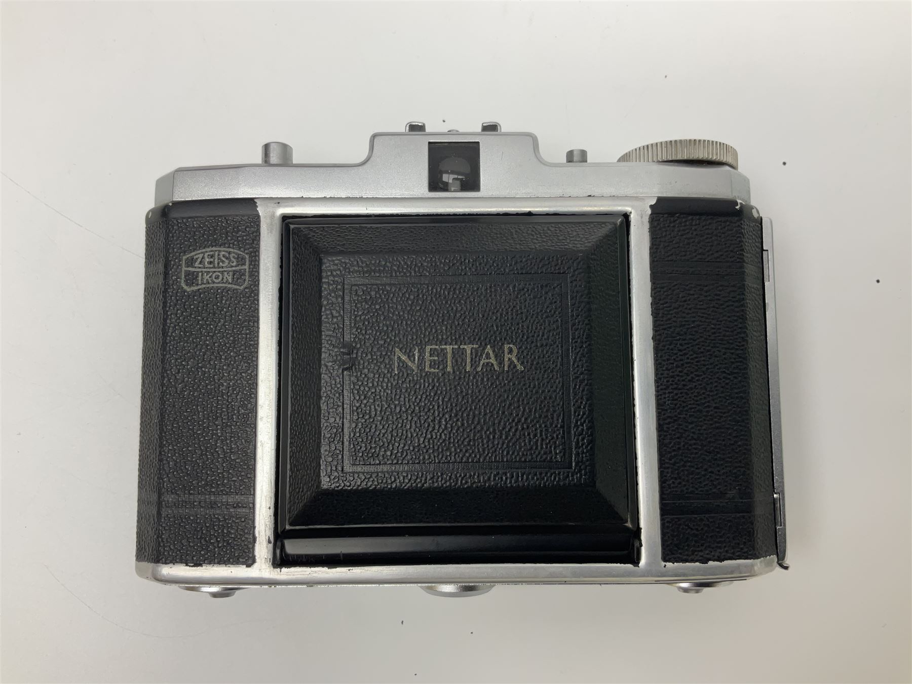 Canon EOS 50e camera body, serial no 8305671 with 'Canon Zoom EF 35-135mm 1:4-5.6' lens together with Halina 35X super camera body, with 'Halina Anastigmat f.c. 1:3.5 f=45mm' lens and other camera equipment 