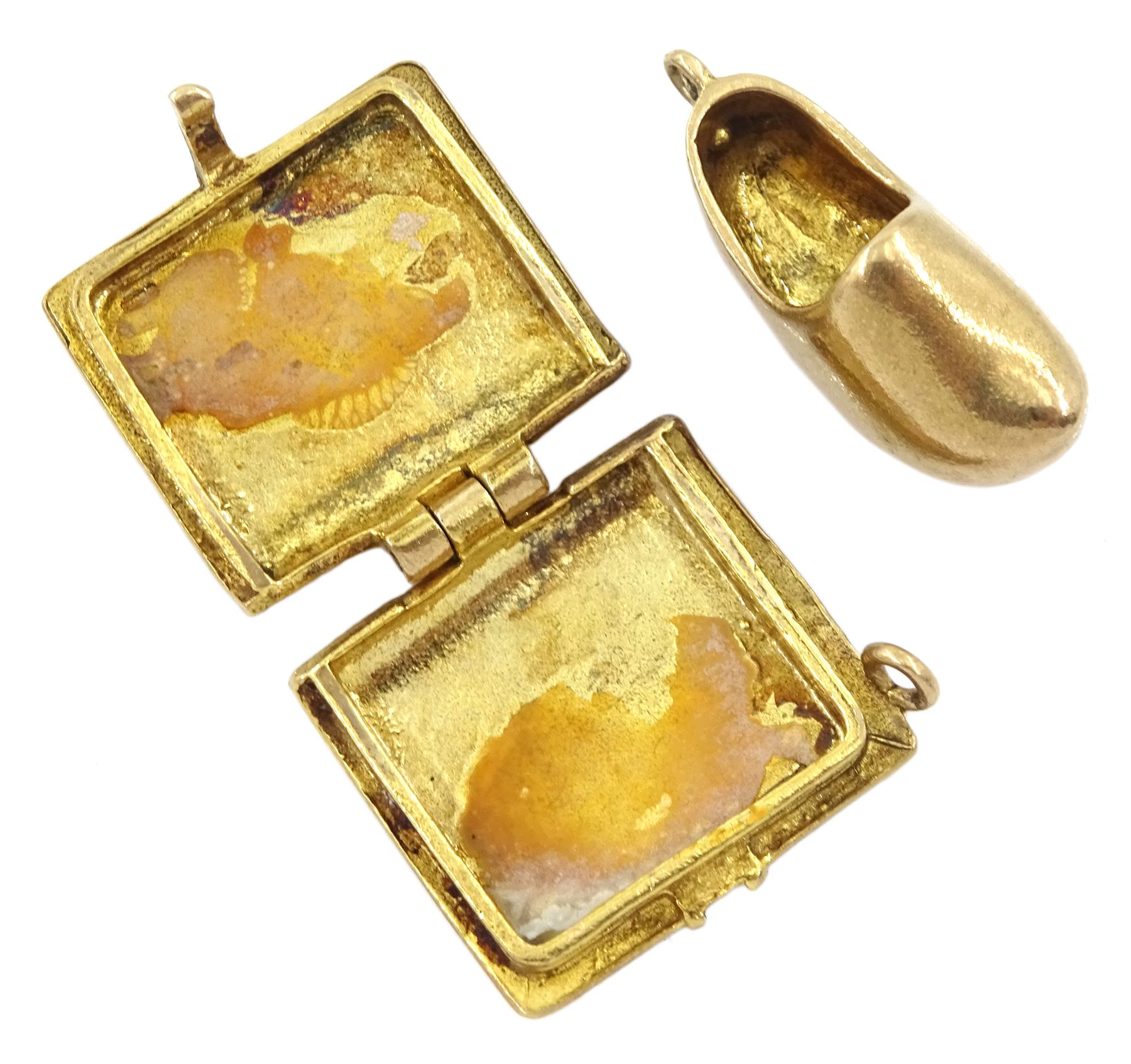 Gold clog and bible pendant/charms, both hallmarked 9ct